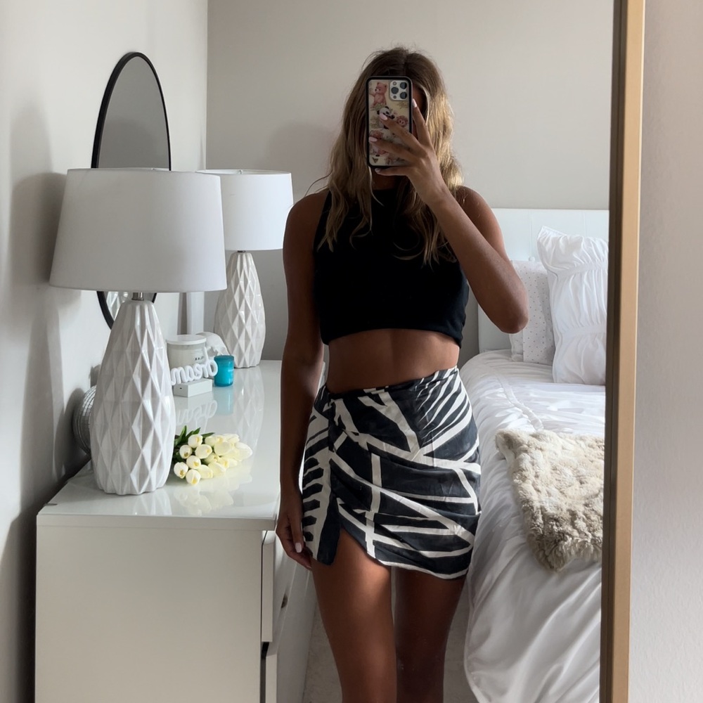 zara printed mini skirt